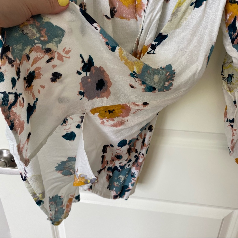 LUCKY BRAND Flowy Bohemian Blouse Floral Pattern NWT - Picture 5 of 10